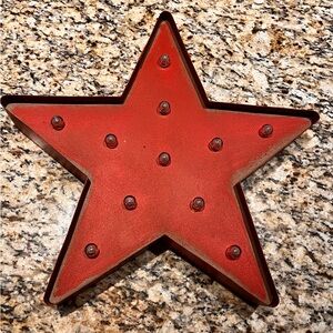 ⭐ Rustic Light-Up Metal Star | Farmhouse Christmas Decor | 15”
